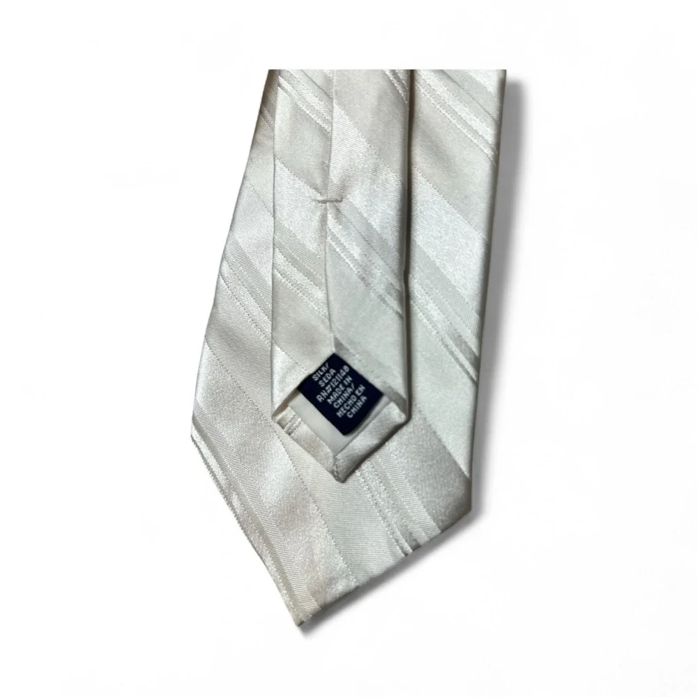 Stafford Elegant white‎ Striped Men's Tie